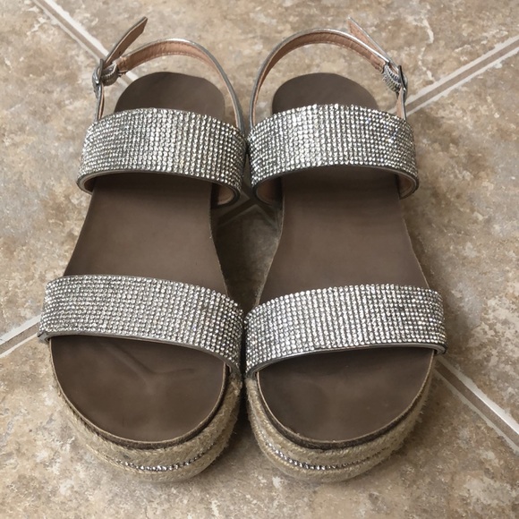 Platform Sandals - Picture 3 of 8